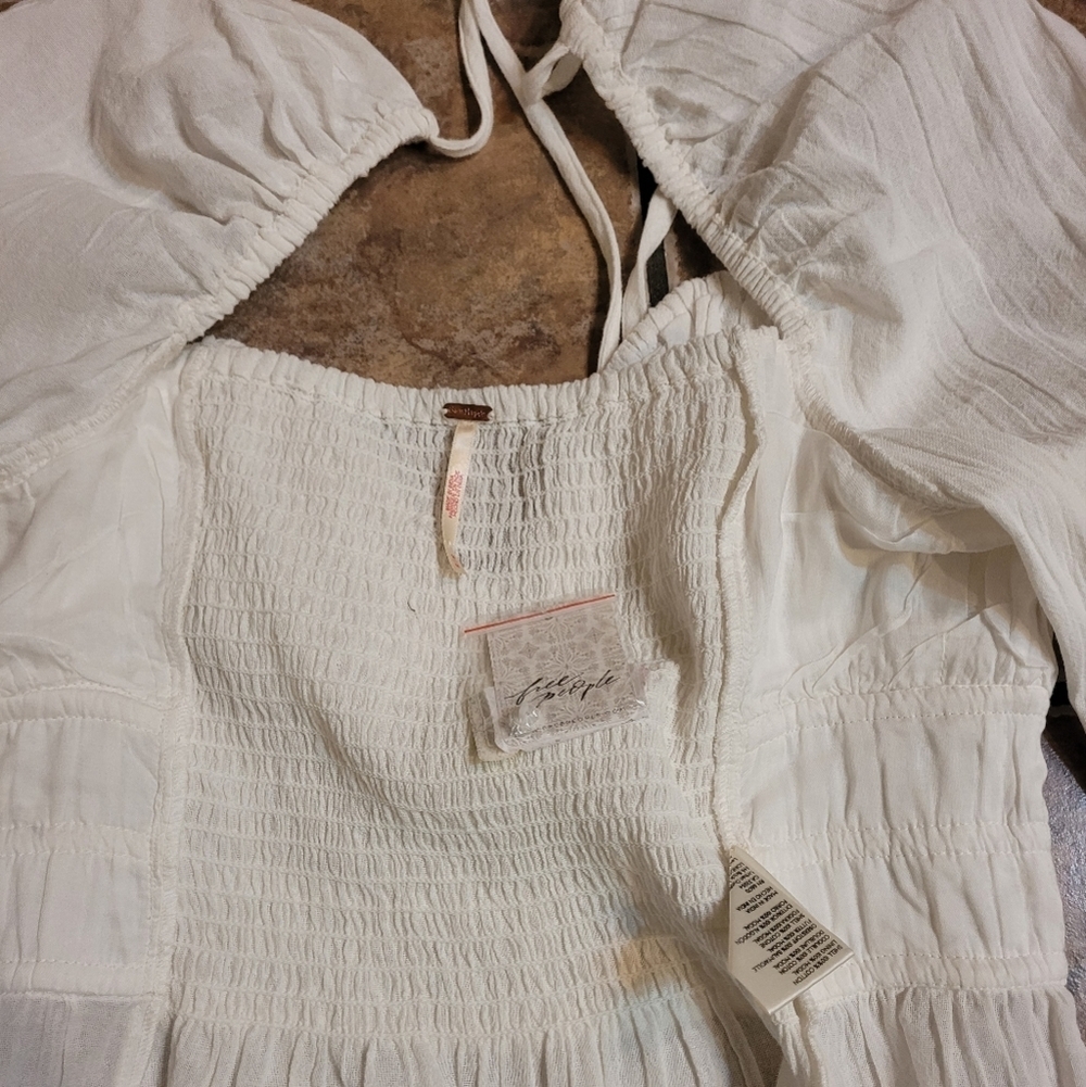 NWT Free People Chloe White Smocked Tie Neck Puff Sleeve Top M - Picture 10 of 16